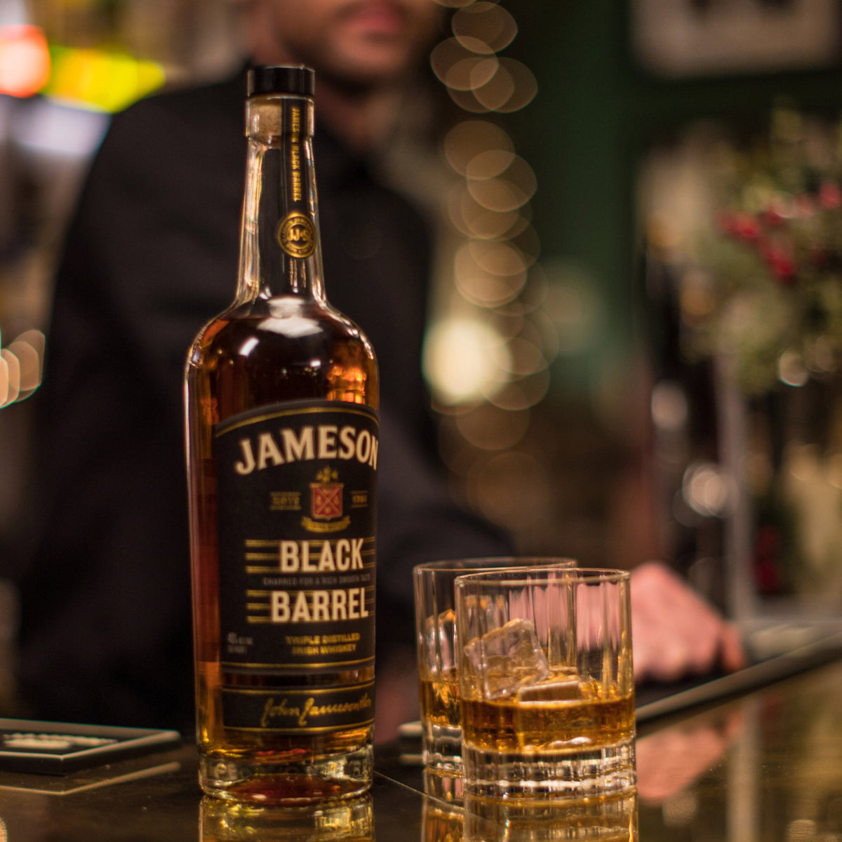 JAMESON - Black Barrel Irish Whiskey - 40% Vol. – 0,7 Liter – Ansicht 3