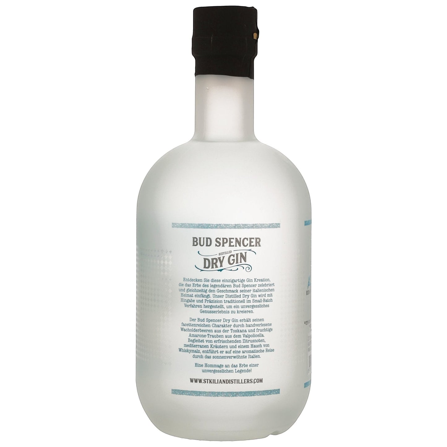 Schwarzbach Spirits Bud Spencer Dry Gin Flasche mit Etikett und Informationen zur Herstellung auf weißem Hintergrund