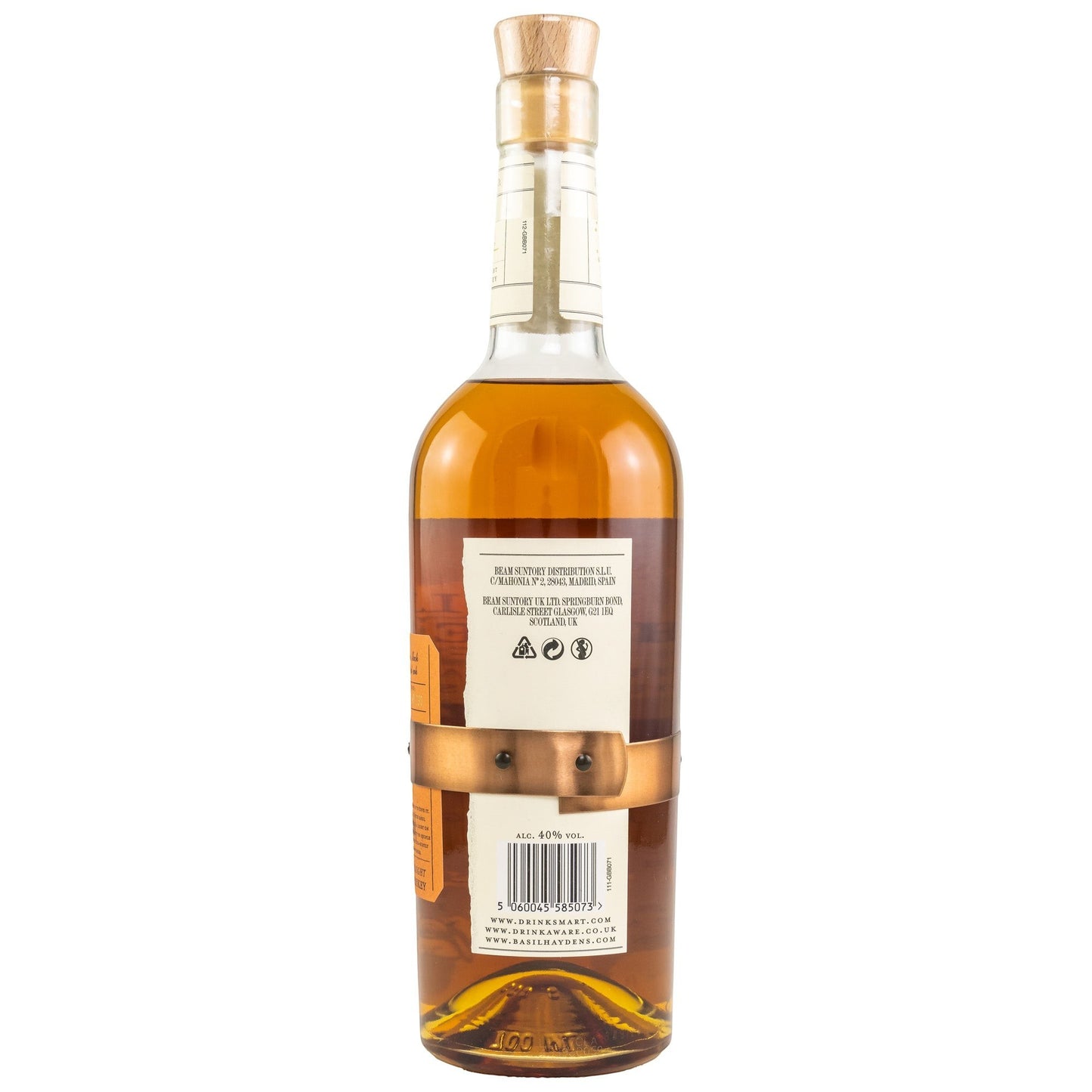 Schwarzbach Spirits Basil Hayden's Bourbon Whiskey 40% Vol. in einer Glasflasche mit Holzkorken und kupferfarbenem Band.