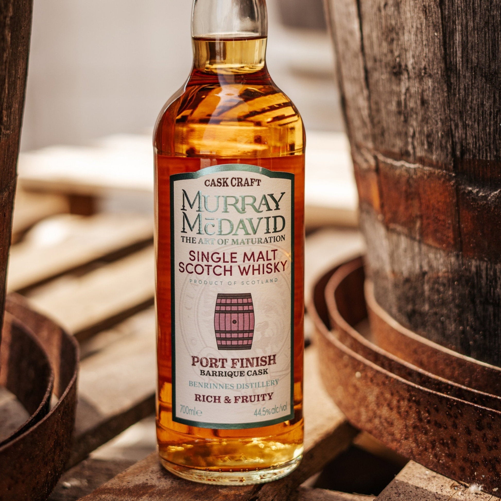 Schwarzbach Spirits Benrinnes Murray McDavid Single Malt Whisky mit Tawny Port Cask Finish in einer 0,7l Flasche.