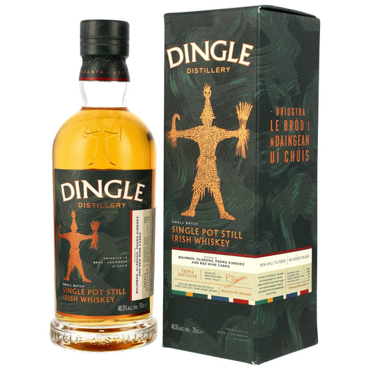 Schwarzbach Spirits Dingle Single Pot Still Irish Whiskey Flasche mit Geschenkverpackung vor weißem Hintergrund