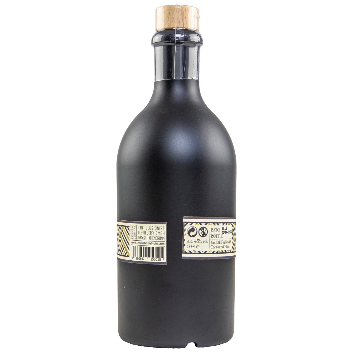 Schwarzbach Spirits The Illusionist Dry Gin Flasche mit schwarzem Etikett und Holzkorken vor weißem Hintergrund