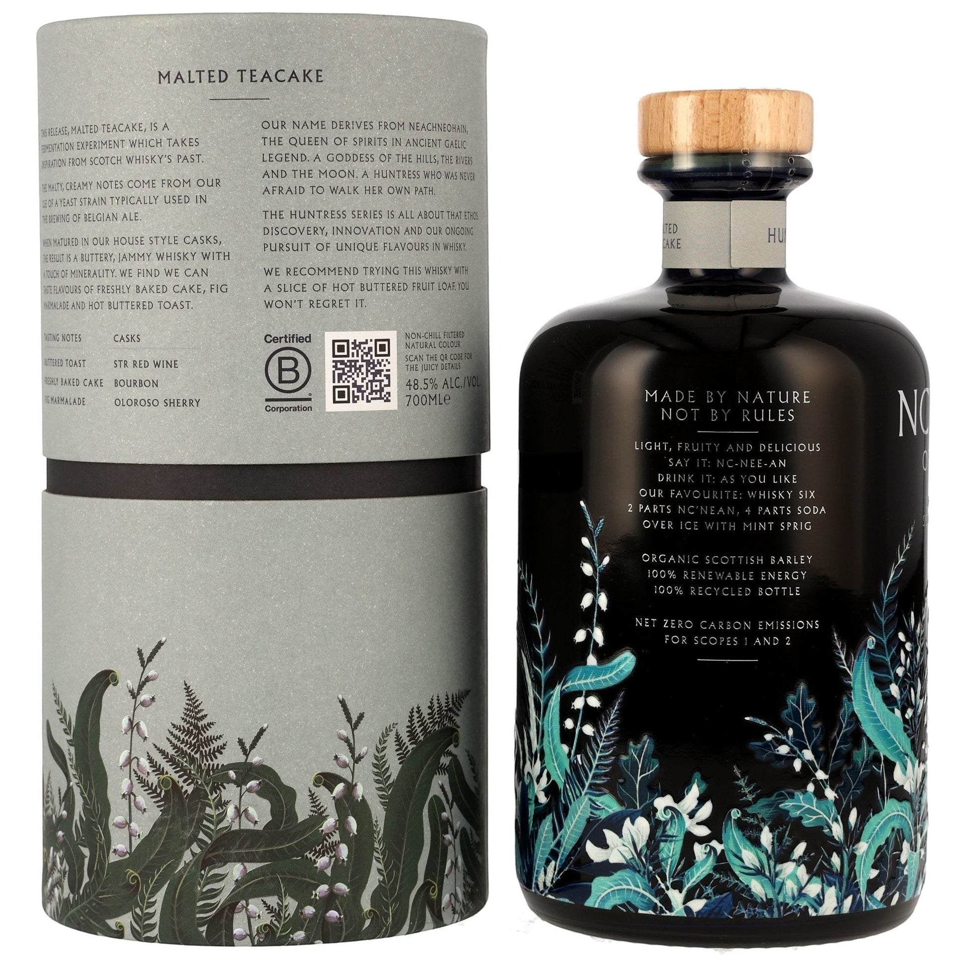 Schwarzbach Spirits NC'nean Huntress Malted Teacake Whisky 48.5% Vol. in schwarzer Flasche mit botanischem Design.