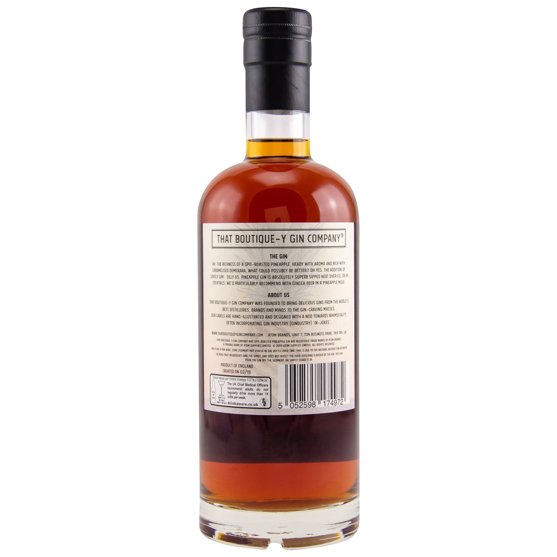 Schwarzbach Spirits That Boutique-Y Spit-Roasted Pineapple Gin 46% Vol. 0.7L, bernsteinfarben, mit schwarzem Verschluss.